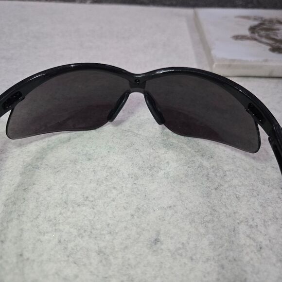🐢 Carhartt Wrap Around Sunglasses. - Picture 11 of 15